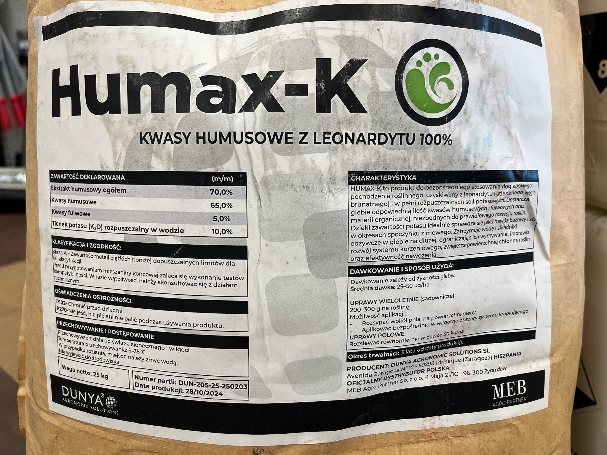 HUMAX-K – granulat z leonardytu, worek 25 kg, etykieta składu 70% ekstrakt humusowy i 10% K2O
